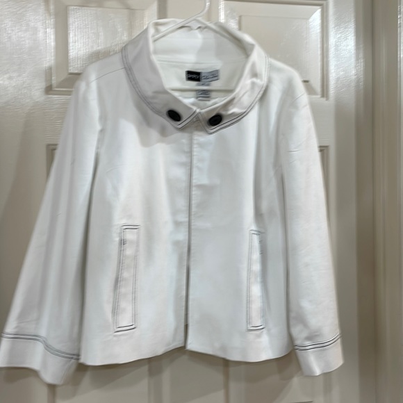 NWT Simply Chloe Dao White Plus Jacket - Picture 1 of 7